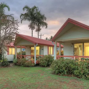 ** Holiday park Flying Fish Point Tourist Park Australia